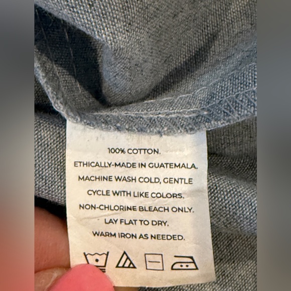 Laude the Label Split Neck Top Oversized Chambray Cotton Shirt Size S/M - Picture 8 of 8